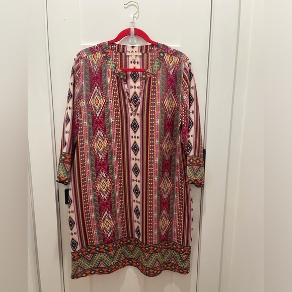 Gibson Latimer Dresses & Skirts - Women’s Aztec Pullover Dress V neck Long Sleeves Size L